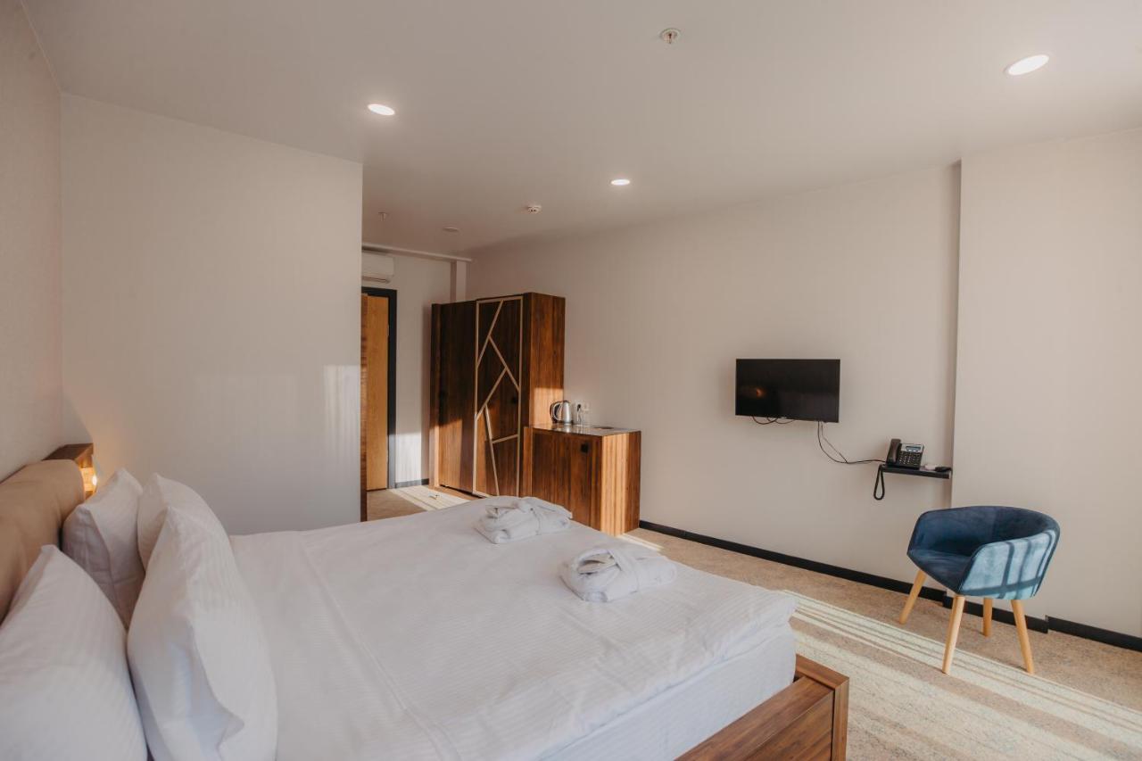 Capo Verde Hotel Batumi Zewnętrze zdjęcie