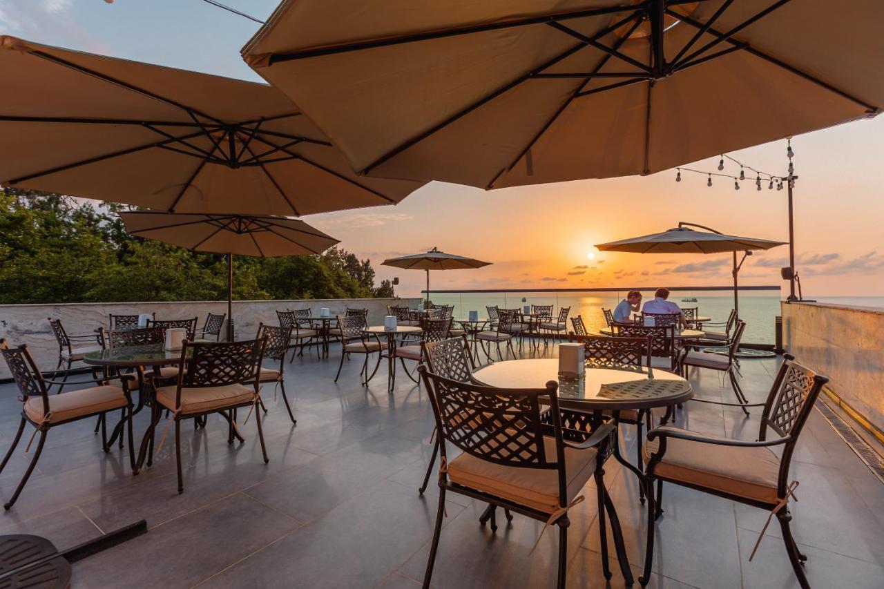 Capo Verde Hotel Batumi Zewnętrze zdjęcie